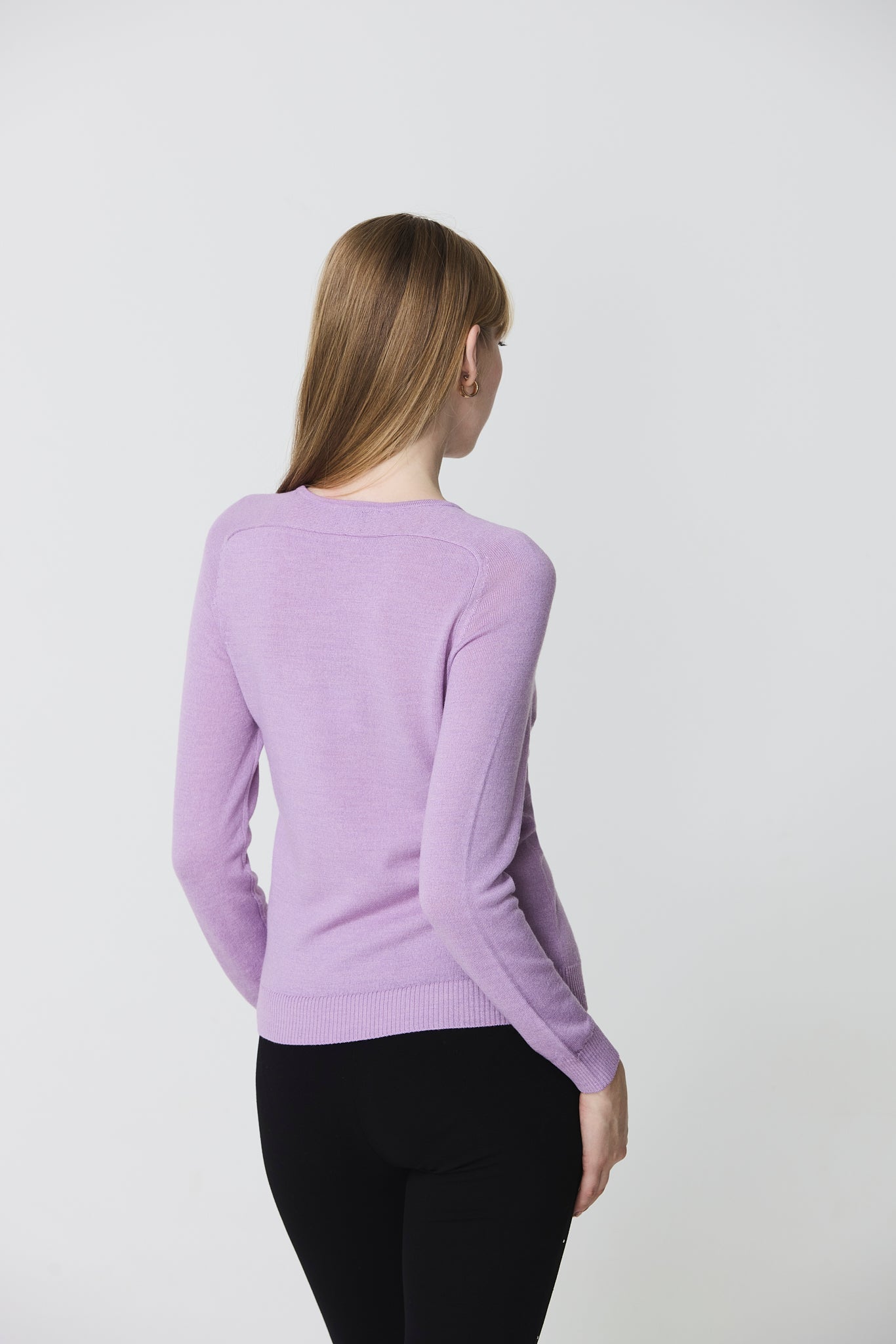 Round neck sweater