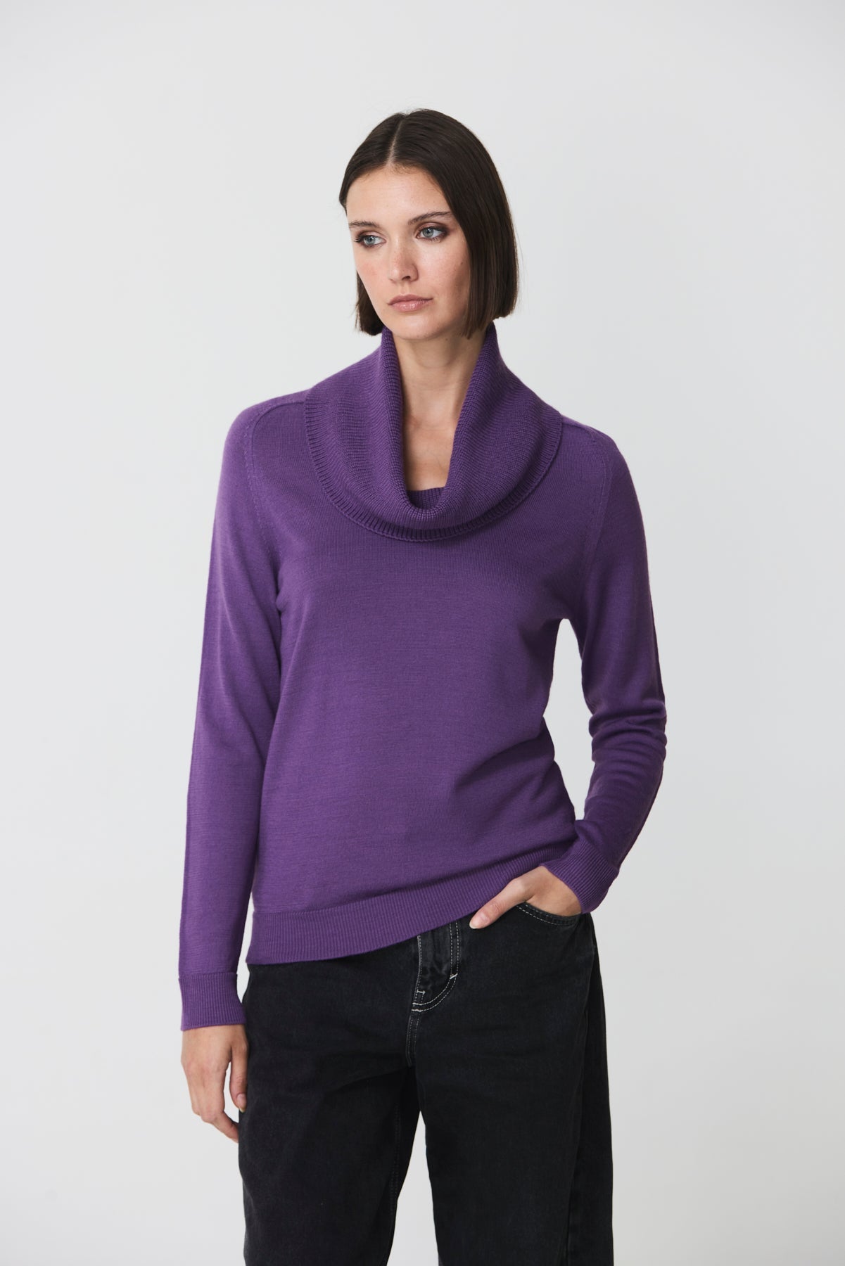 Cowl neck jumper