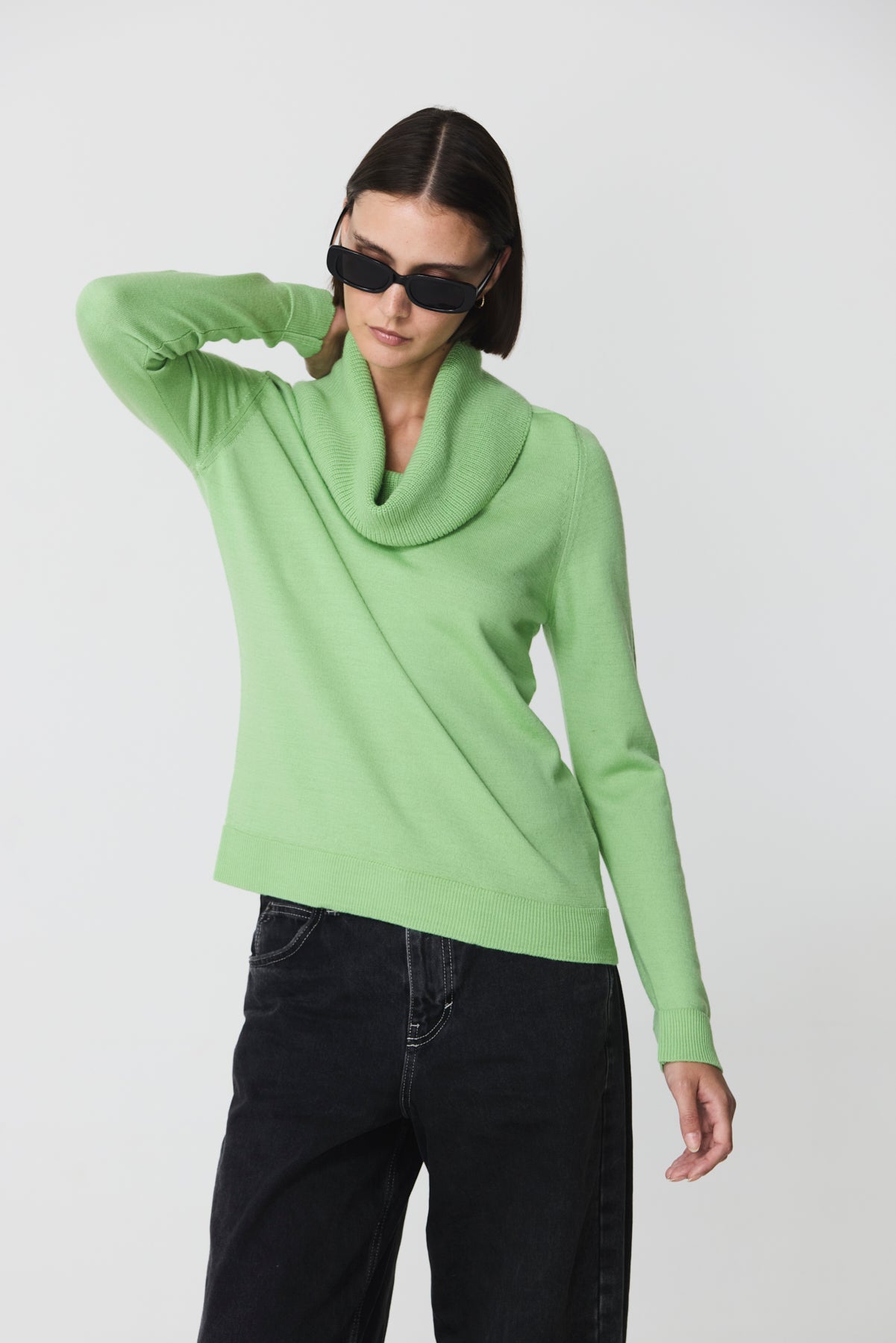 Cowl neck jumper