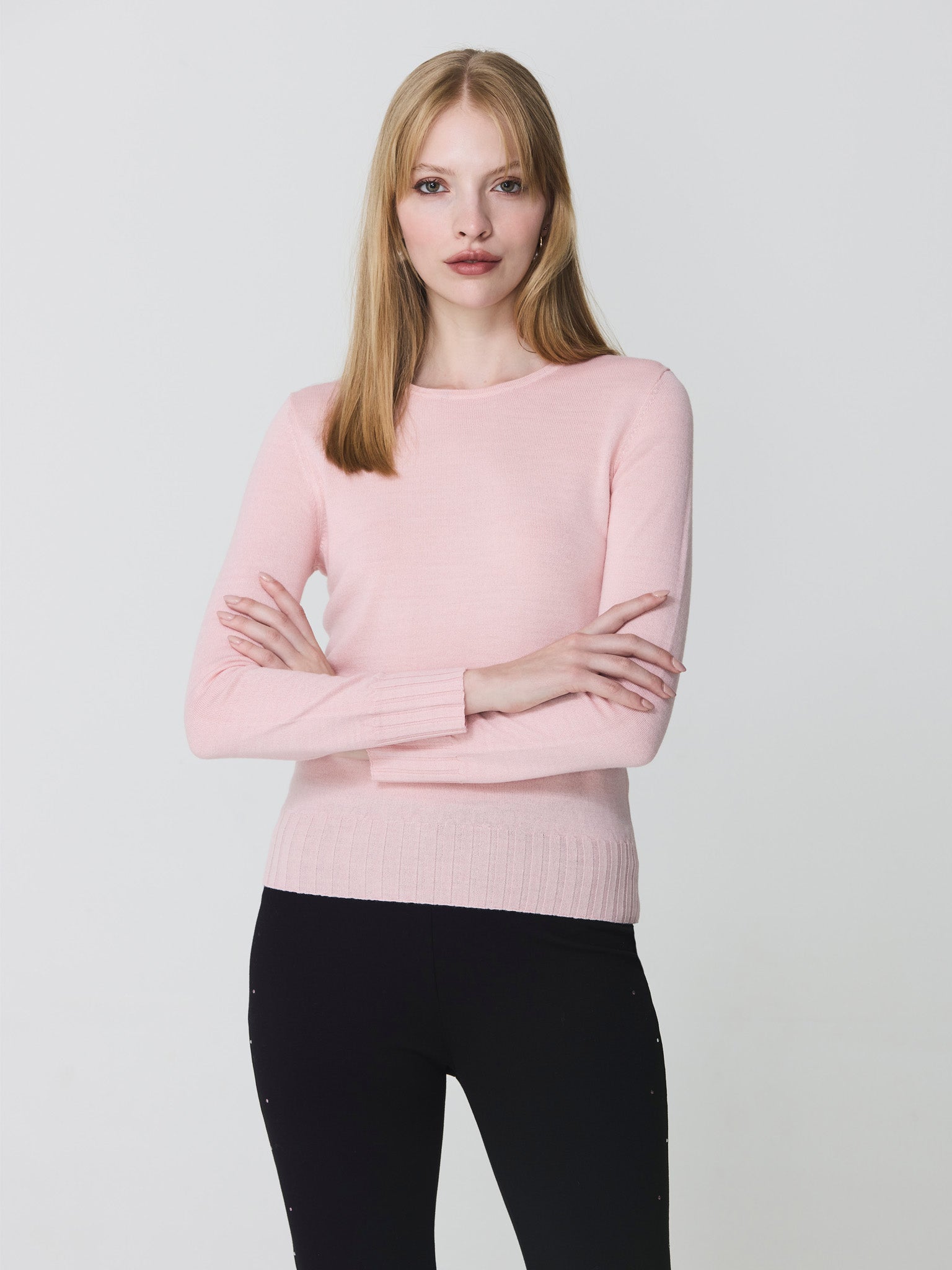 Round neck sweater