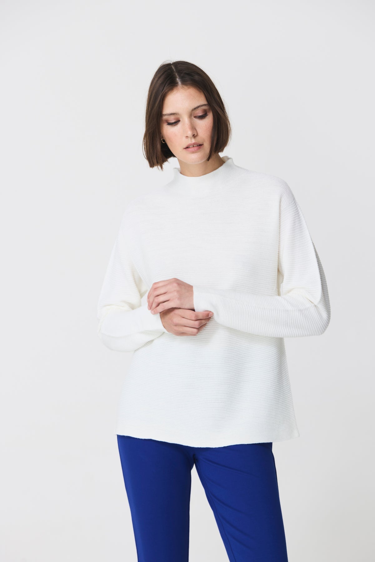 Funnel neck sweater