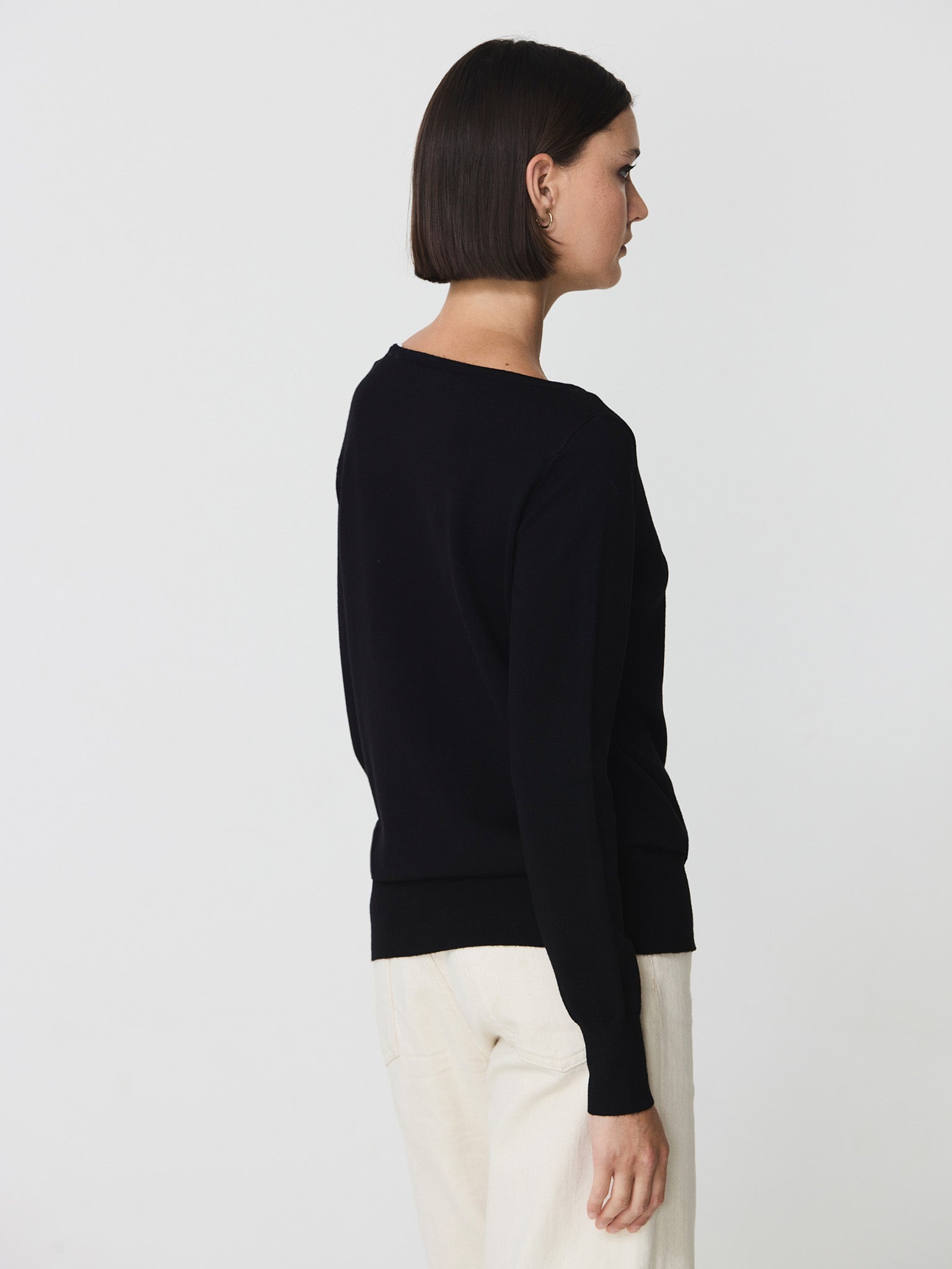 Boat neck sweater