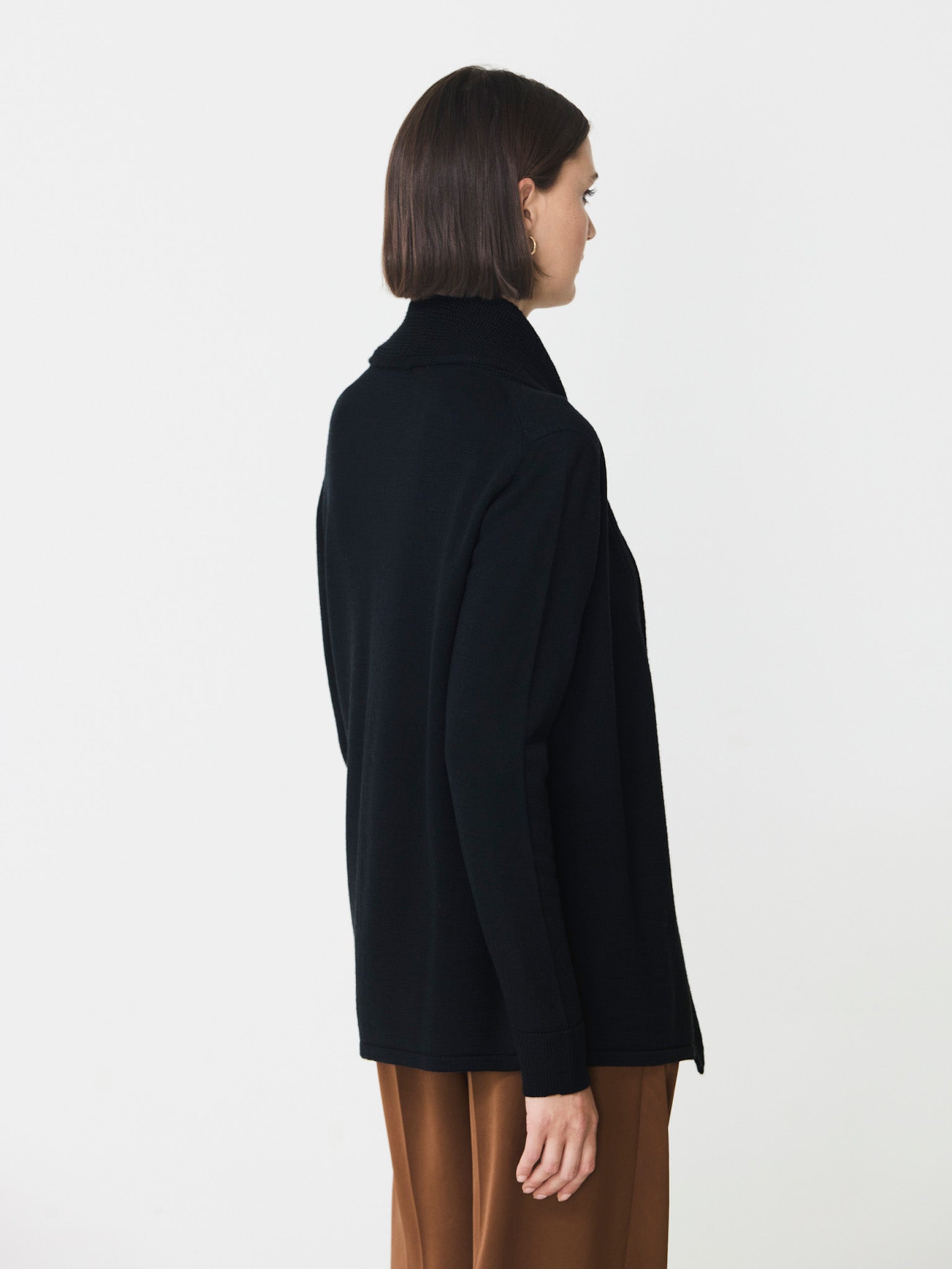 Multi-gauge collar jacket