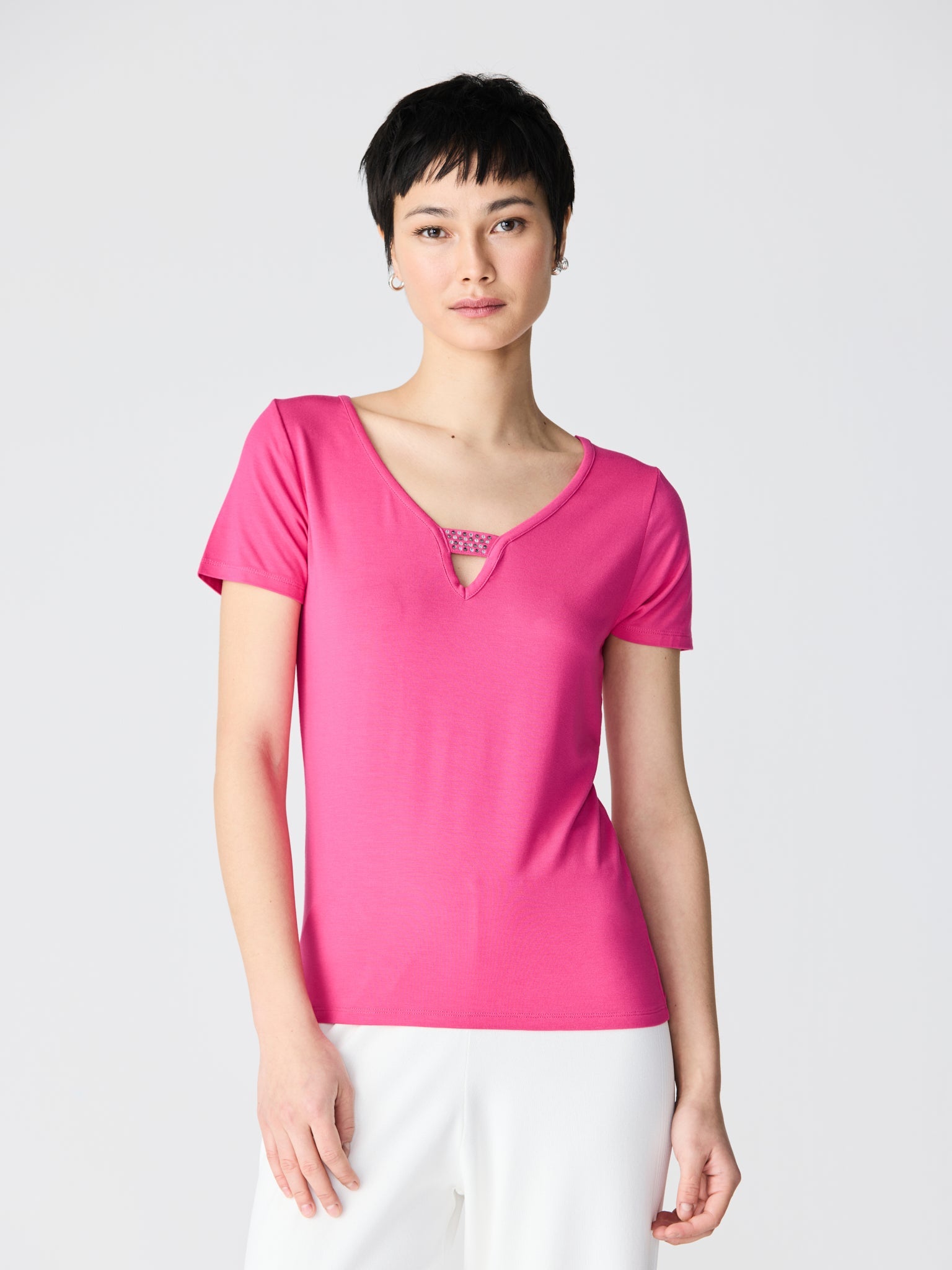 V-neck t-shirt with rhinestone chain