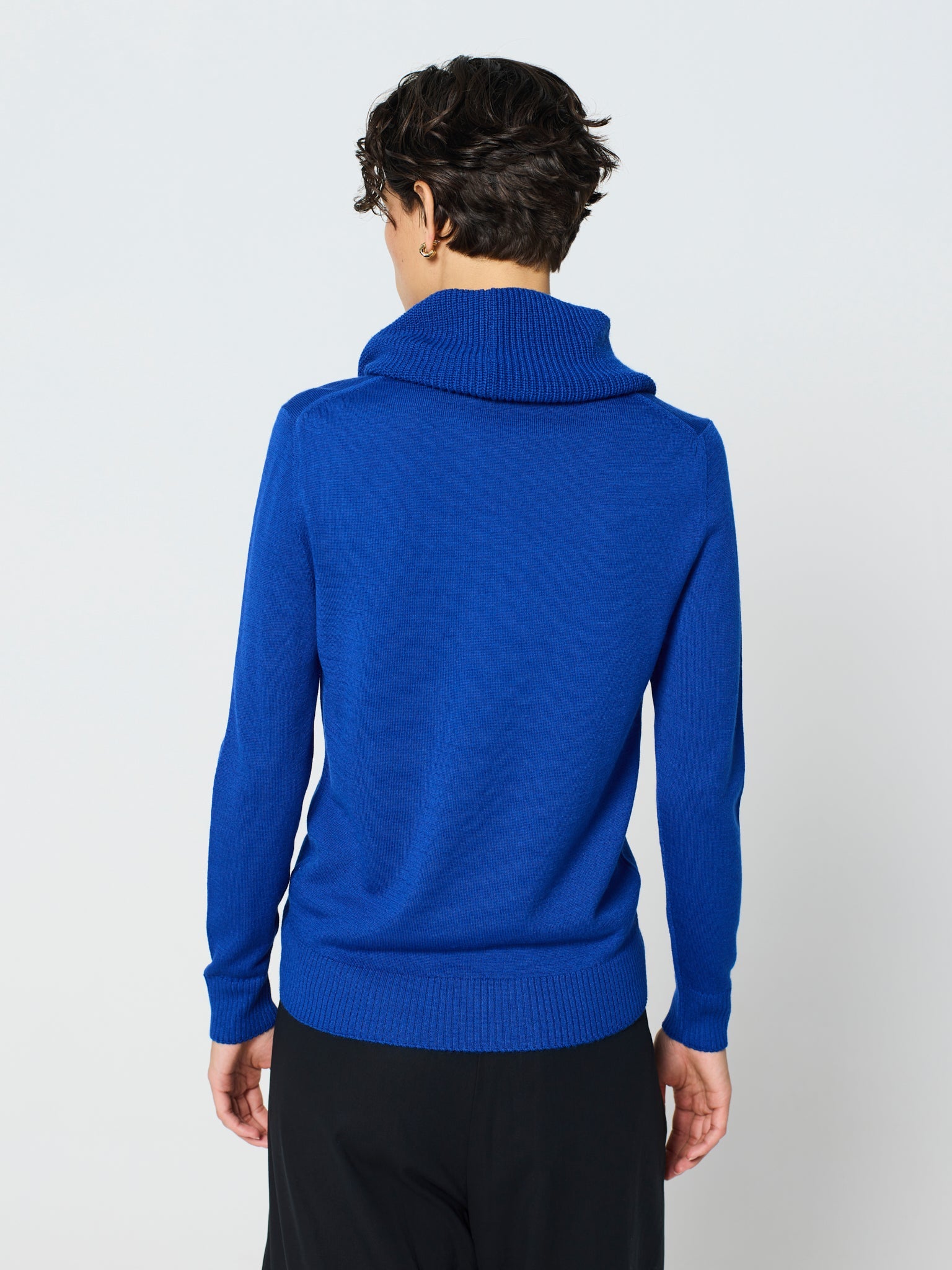 Jersey multigalga cuello alto